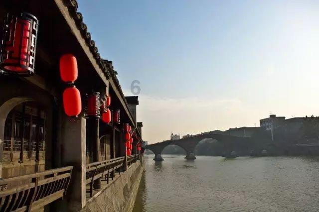 手指头突然肿大，不碰都疼，什么情况？游戏画面